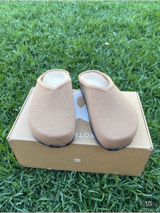 Rothy's Shoes - Rothy’s The Casual Clog in Butternut. Size 9 Women’s
